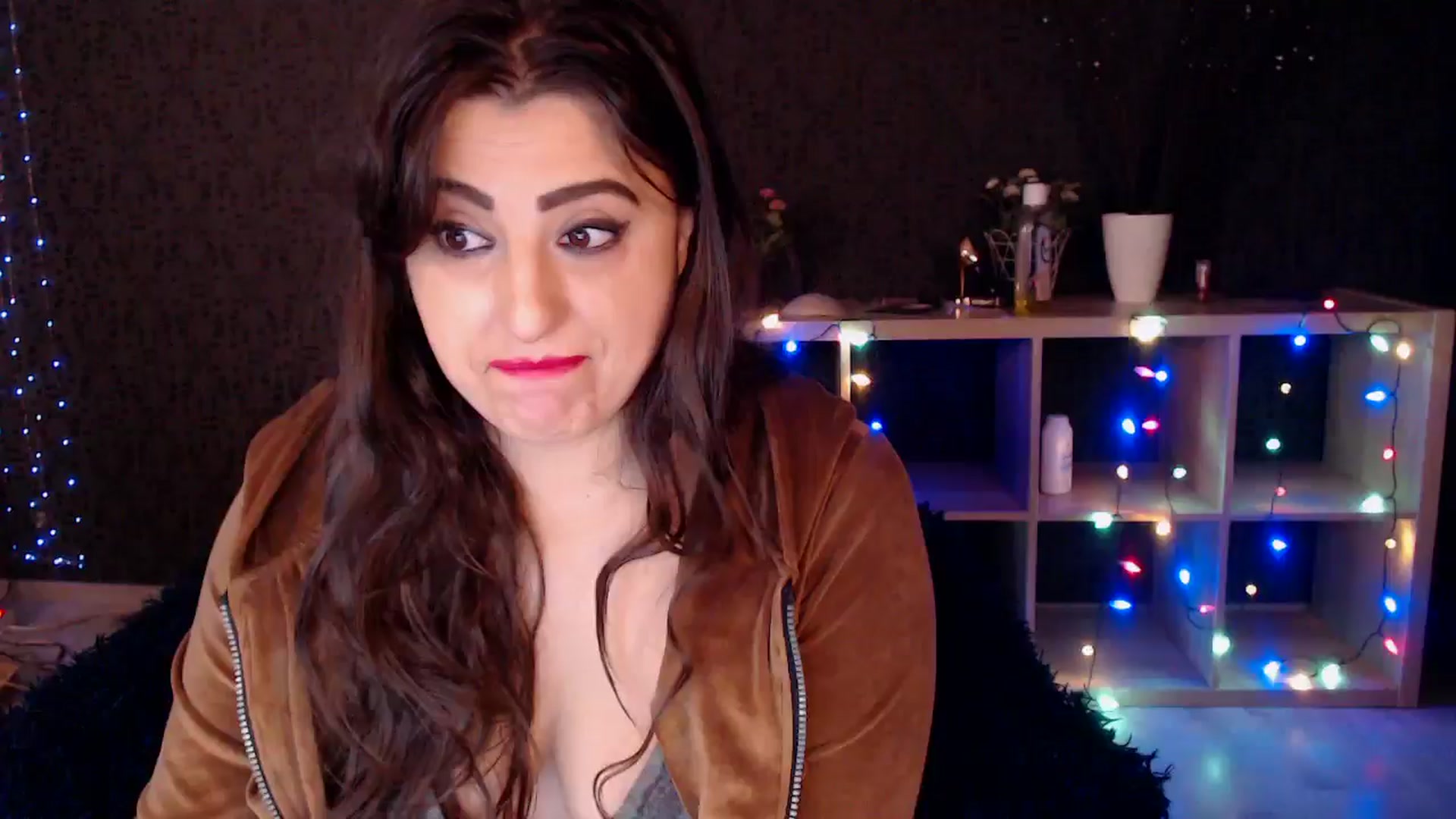 Gallery image thumbnail from HotRebbecca's myfreecams stream on, 02/25/2025, 02:42 image 16 of 20
