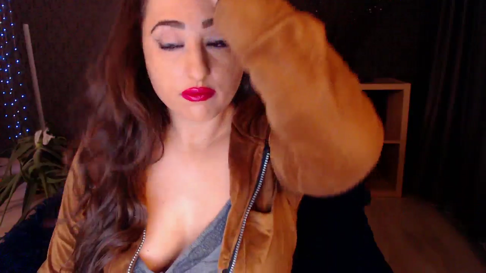 Gallery image thumbnail from HotRebbecca's myfreecams stream on, 02/26/2025, 03:37 image 12 of 20