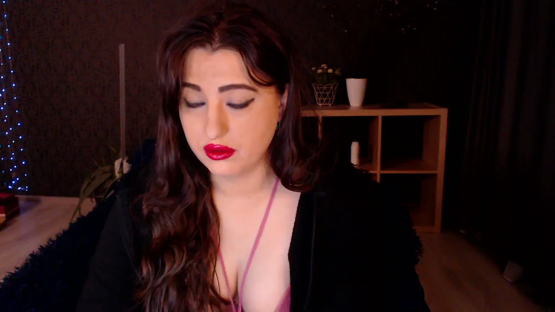 Gallery image thumbnail from HotRebbecca's myfreecams stream on, 02/27/2025, 02:14 image 13 of 20