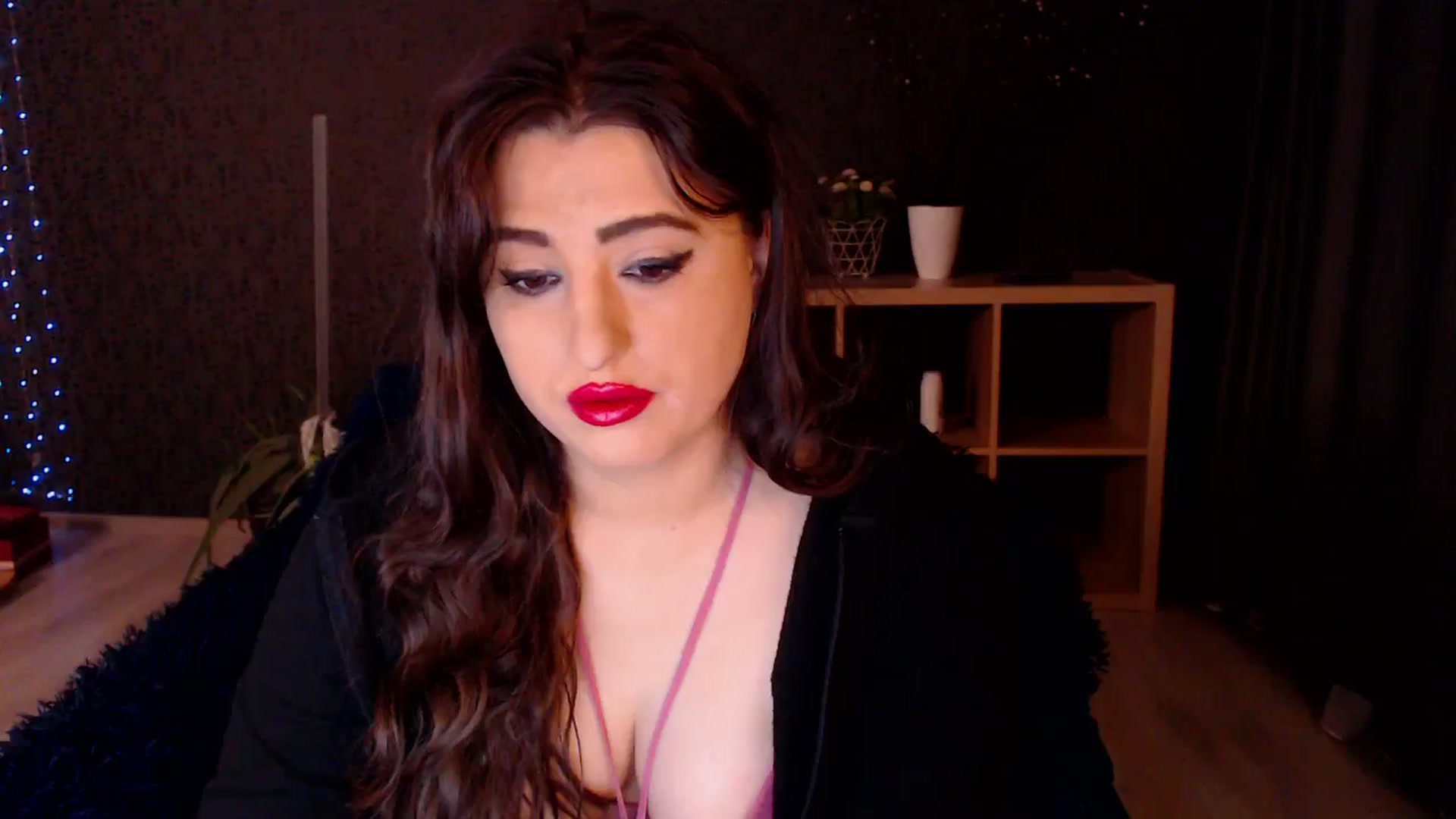 Gallery image thumbnail from HotRebbecca's myfreecams stream on, 02/27/2025, 02:14 image 6 of 20