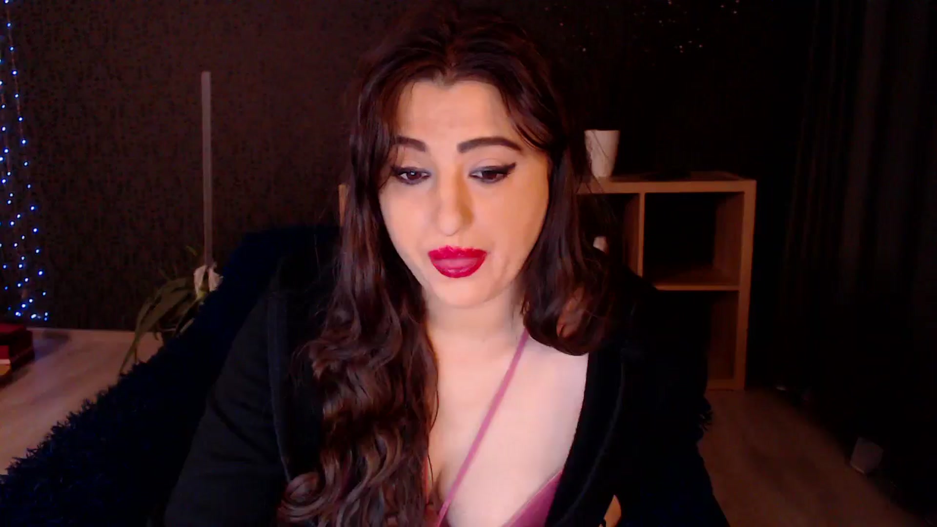 Gallery image thumbnail from HotRebbecca's myfreecams stream on, 02/27/2025, 02:14 image 16 of 20
