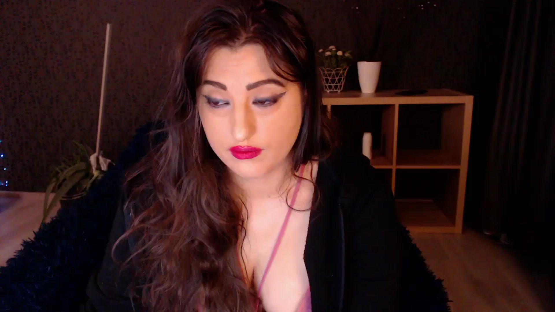 Gallery image thumbnail from HotRebbecca's myfreecams stream on, 03/01/2025, 01:33 image 1 of 20