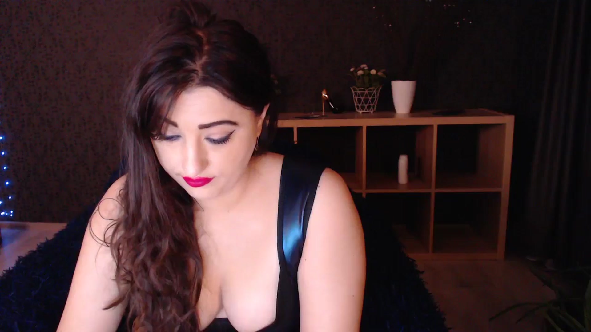 Gallery image thumbnail from HotRebbecca's myfreecams stream on, 03/04/2025, 24:36 image 12 of 20
