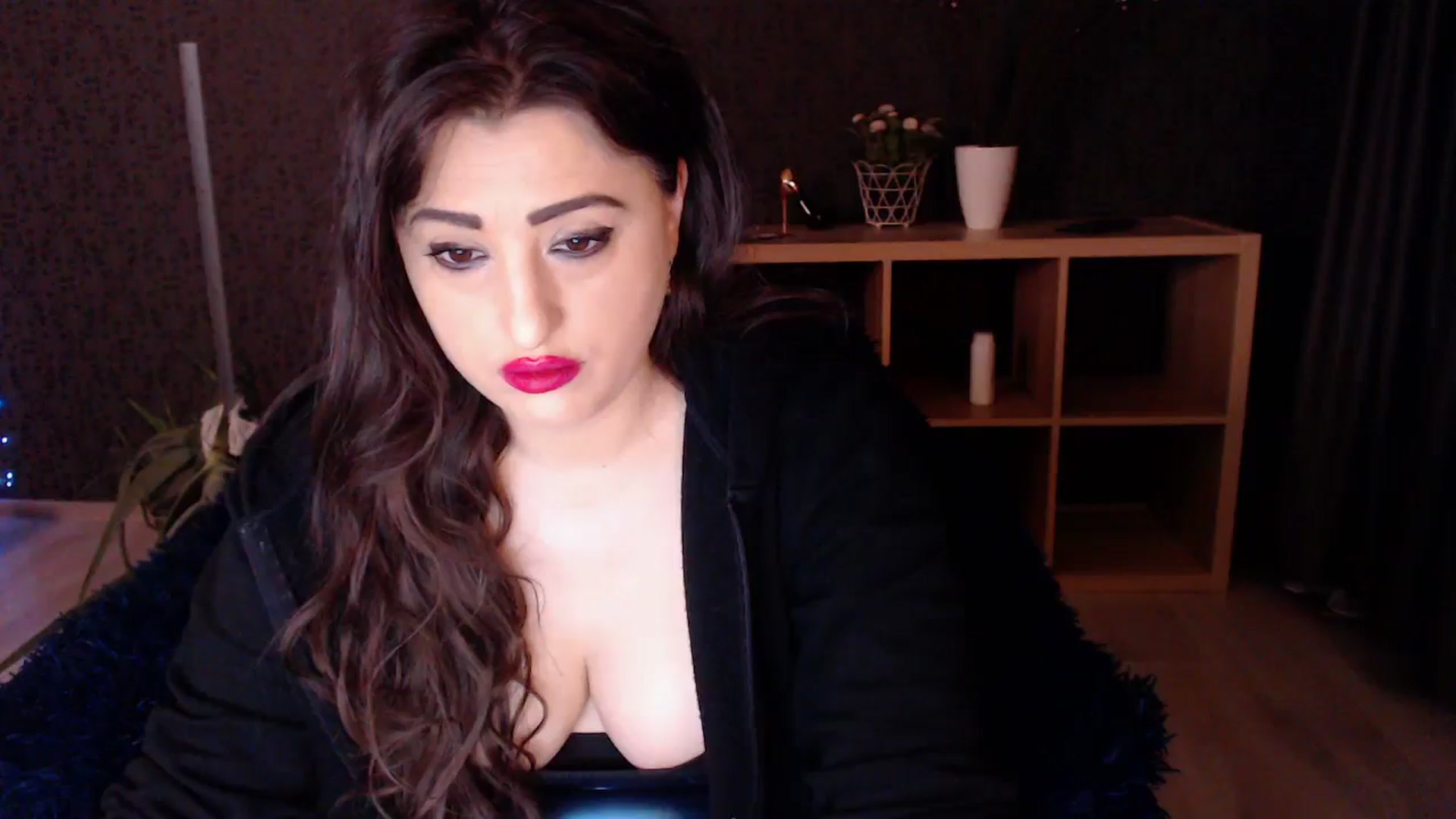 Gallery image thumbnail from HotRebbecca's myfreecams stream on, 03/06/2025, 03:57 image 1 of 20