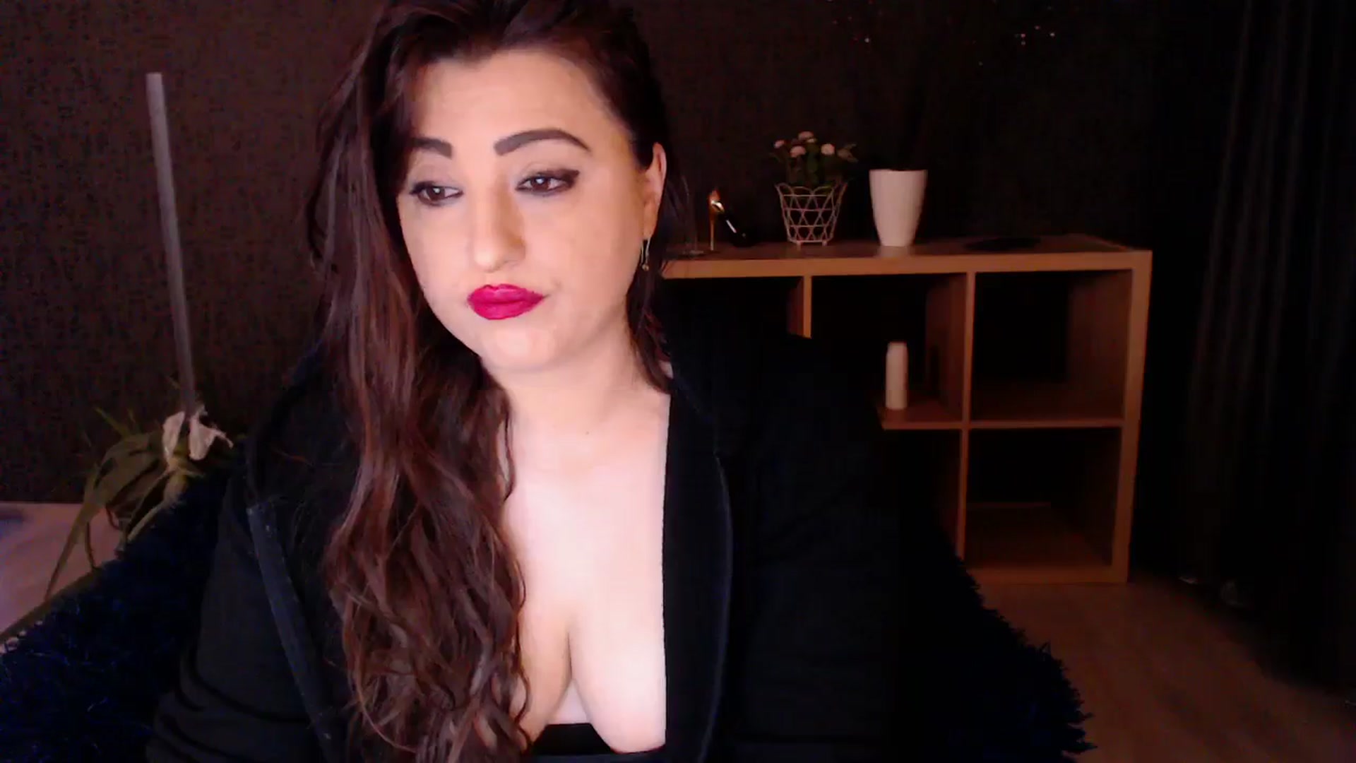 Gallery image thumbnail from HotRebbecca's myfreecams stream on, 03/06/2025, 03:57 image 5 of 20