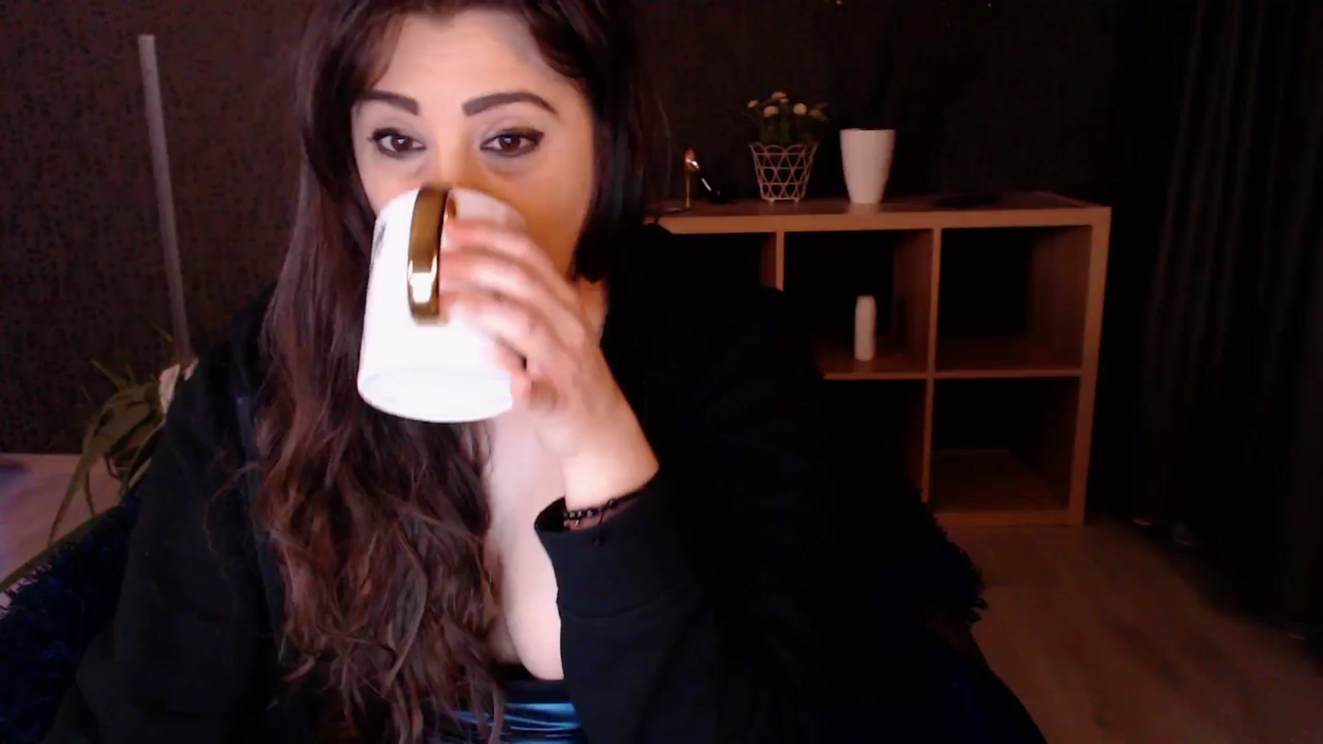 Gallery image thumbnail from HotRebbecca's myfreecams stream on, 03/06/2025, 03:57 image 10 of 20