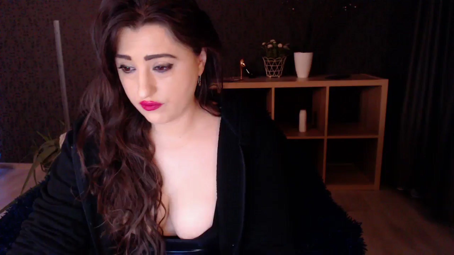 Gallery image thumbnail from HotRebbecca's myfreecams stream on, 03/06/2025, 03:57 image 4 of 20