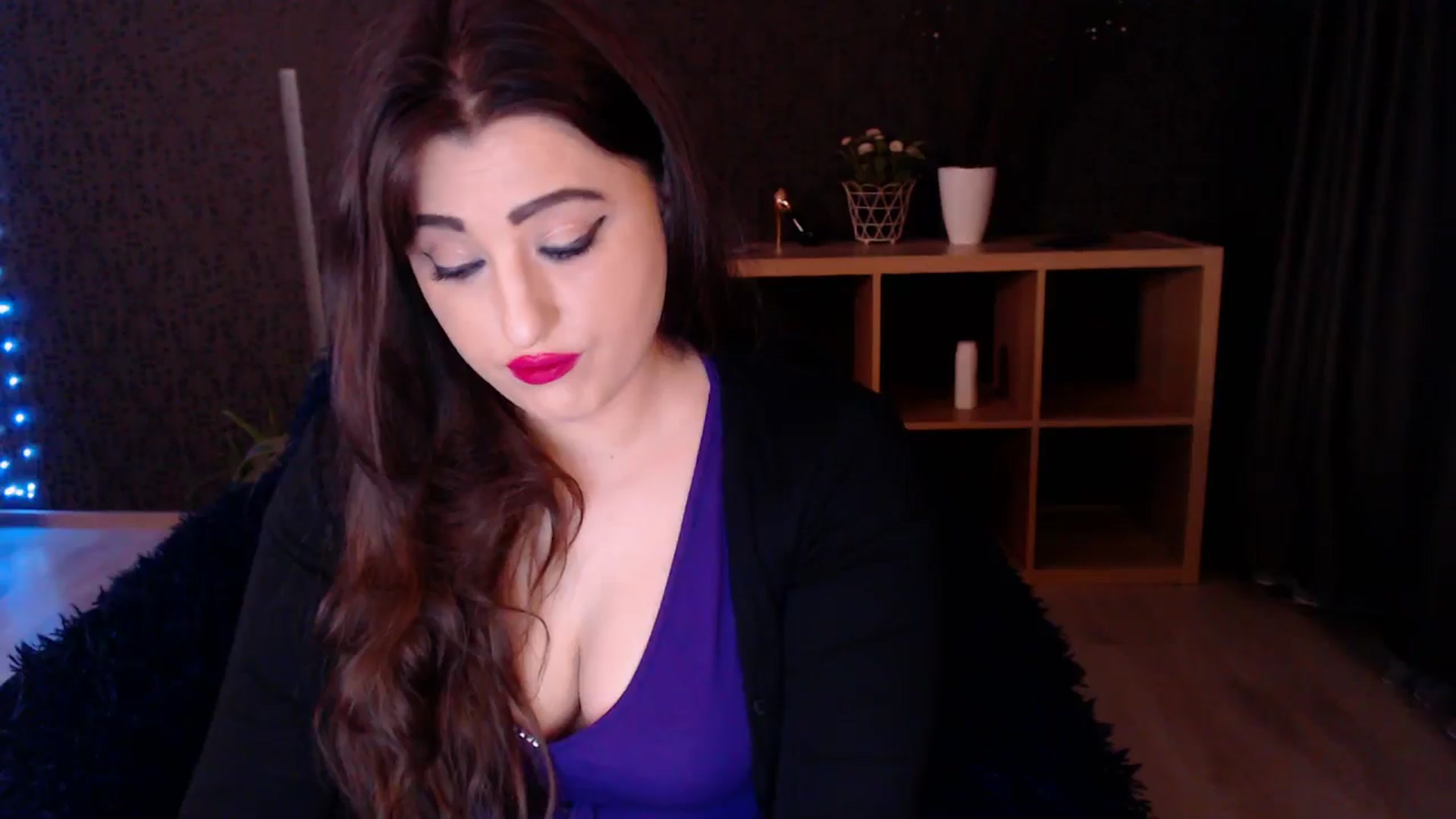 Gallery image thumbnail from HotRebbecca's myfreecams stream on, 03/09/2025, 03:00 image 2 of 20