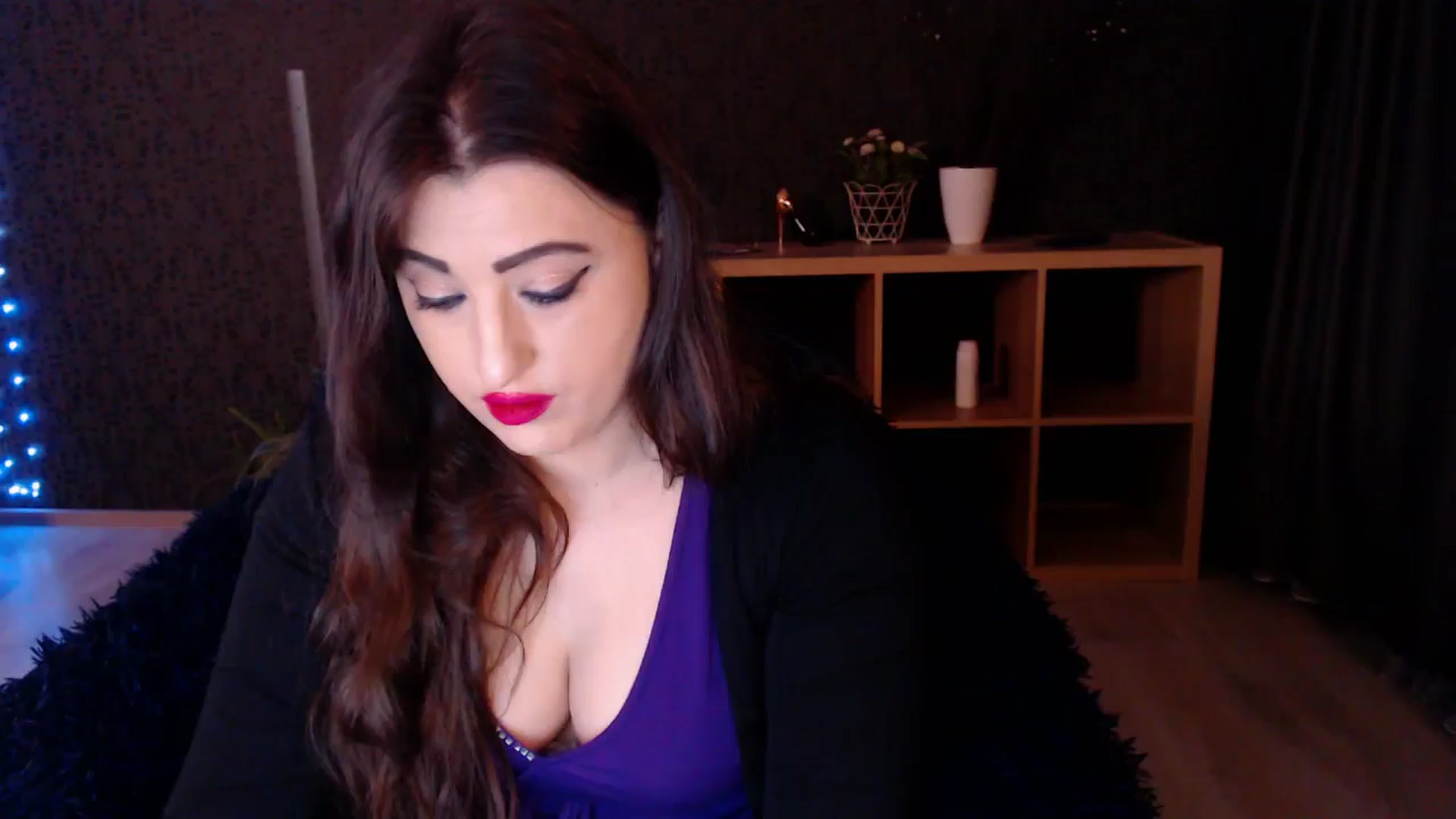 Gallery image thumbnail from HotRebbecca's myfreecams stream on, 03/09/2025, 03:00 image 1 of 20