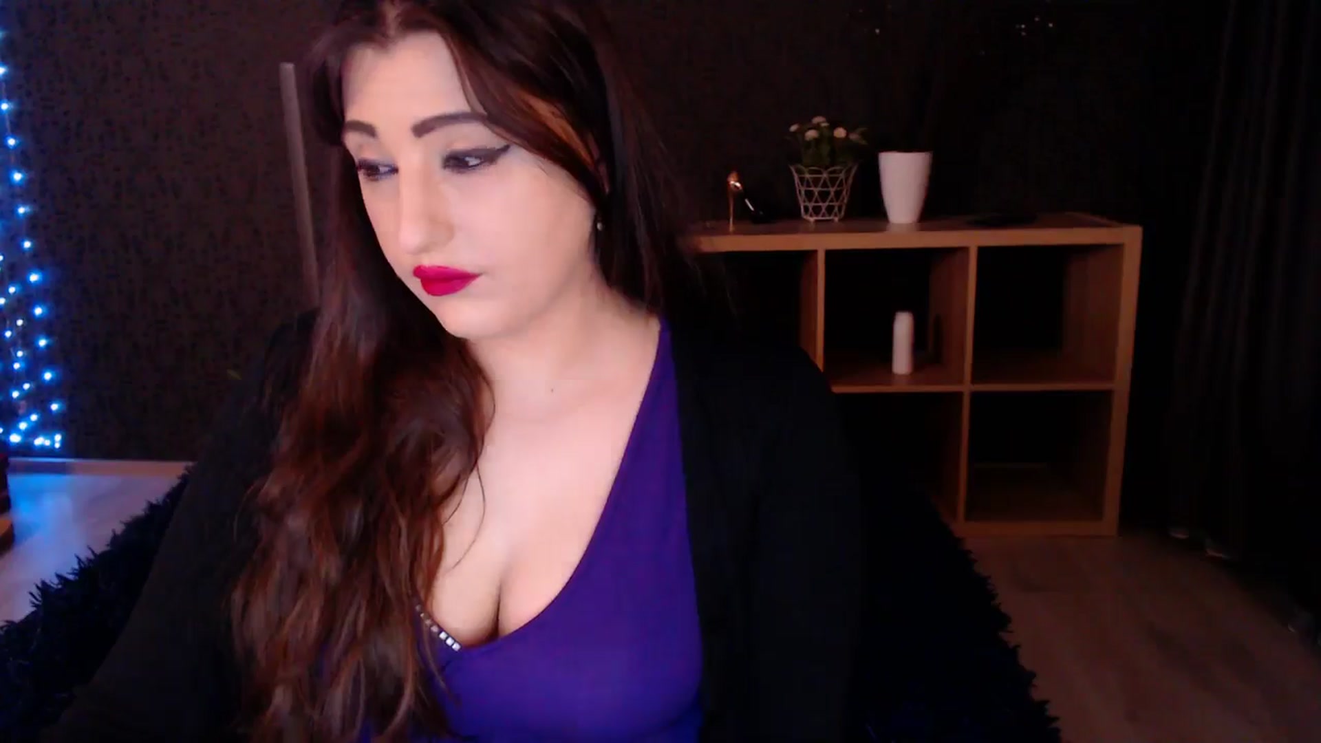 Gallery image thumbnail from HotRebbecca's myfreecams stream on, 03/09/2025, 03:00 image 5 of 20