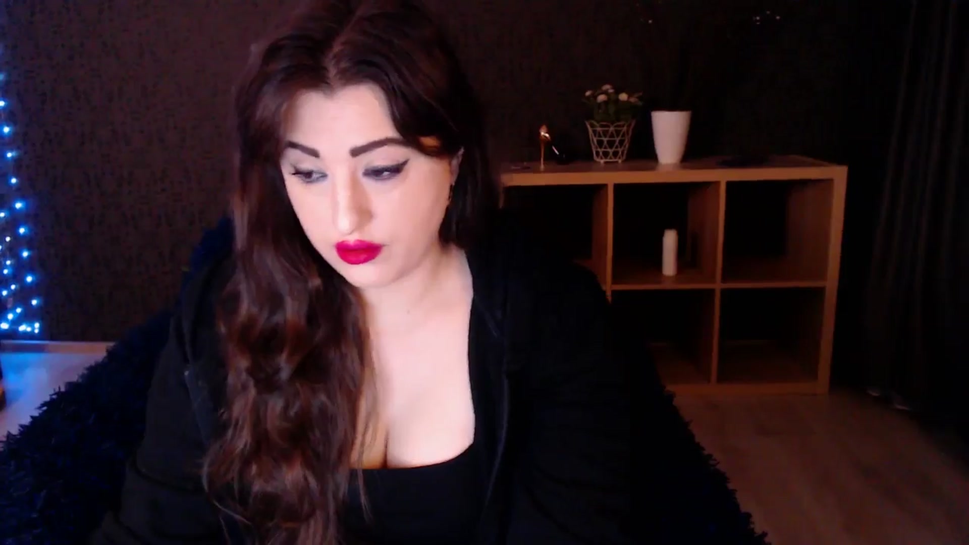 Gallery image thumbnail from HotRebbecca's myfreecams stream on, 03/11/2025, 01:42 image 2 of 20