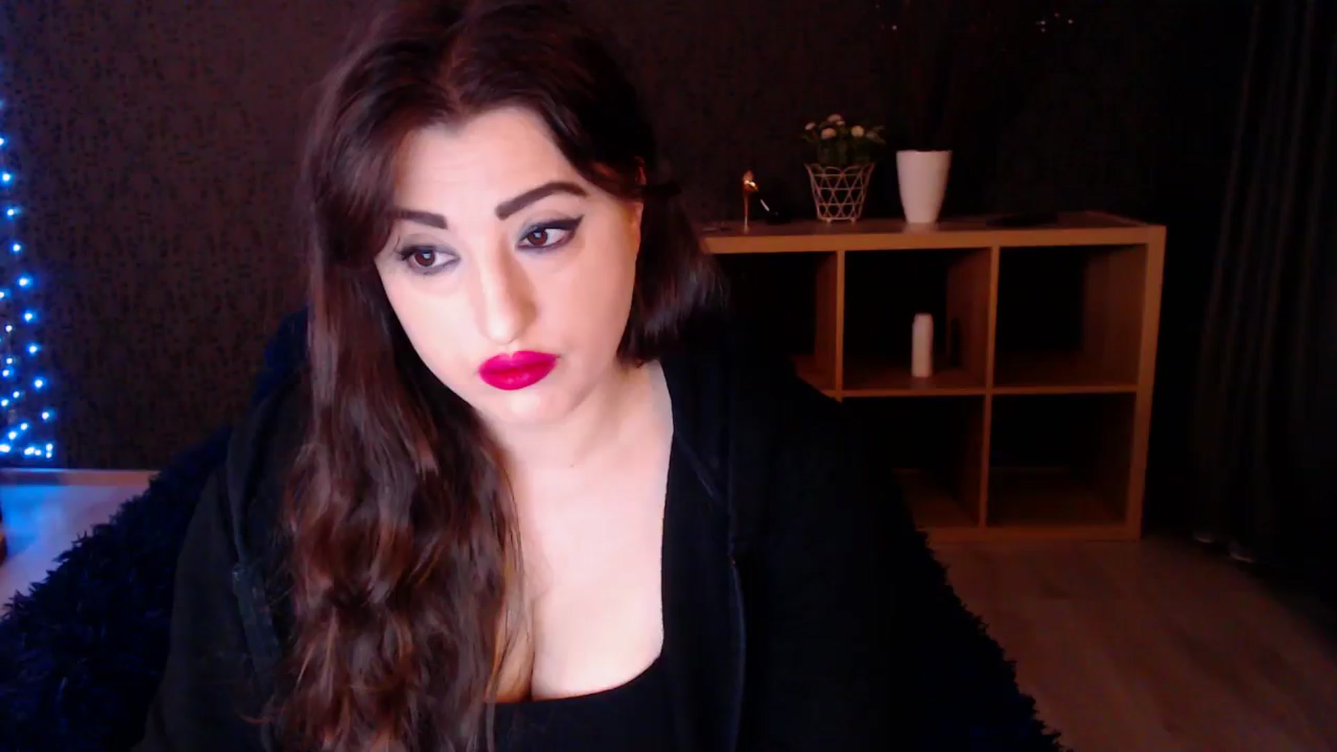 Gallery image thumbnail from HotRebbecca's myfreecams stream on, 03/11/2025, 01:42 image 11 of 20