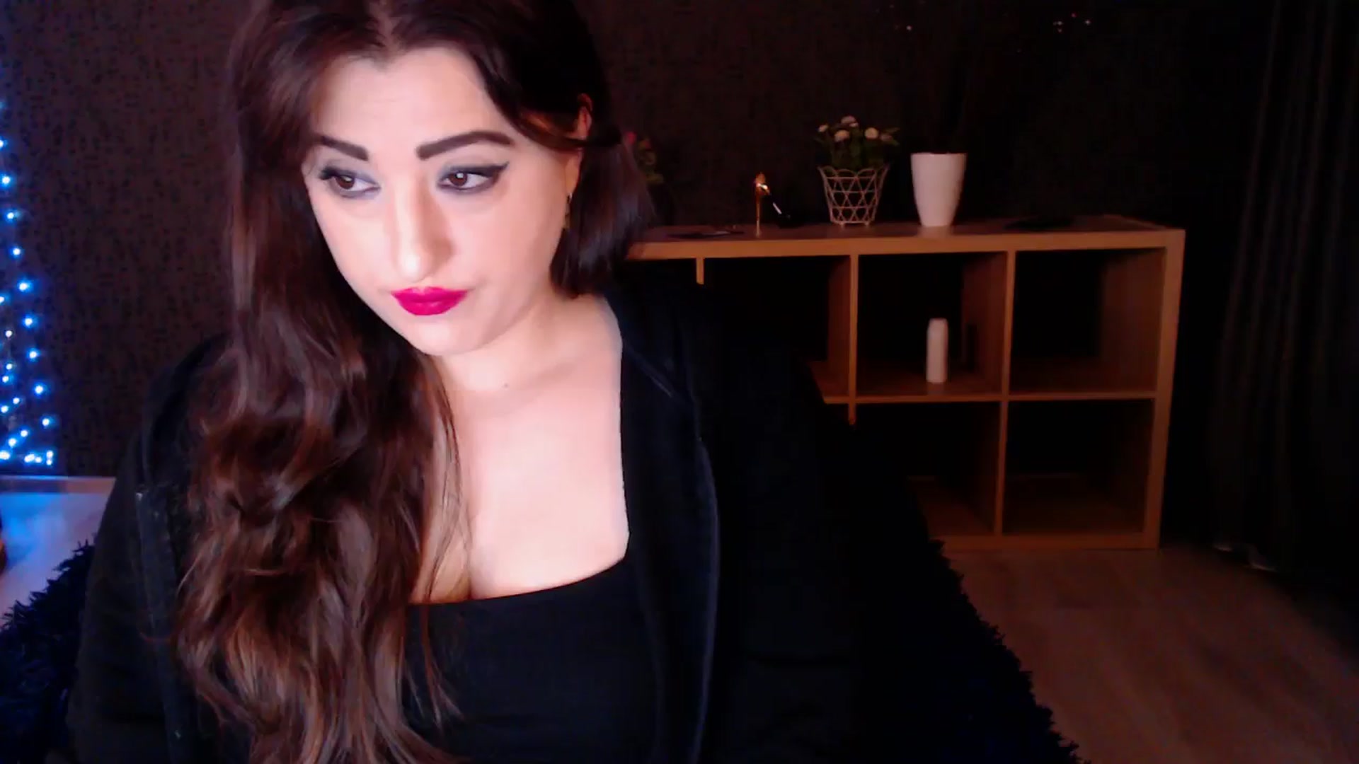 Gallery image thumbnail from HotRebbecca's myfreecams stream on, 03/11/2025, 01:42 image 9 of 20