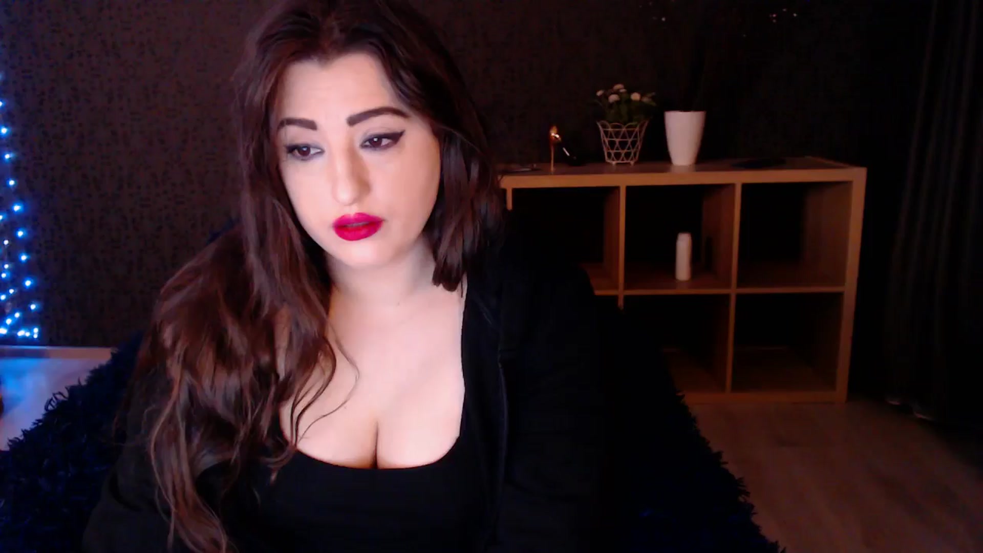 Gallery image thumbnail from HotRebbecca's myfreecams stream on, 03/11/2025, 03:02 image 1 of 20