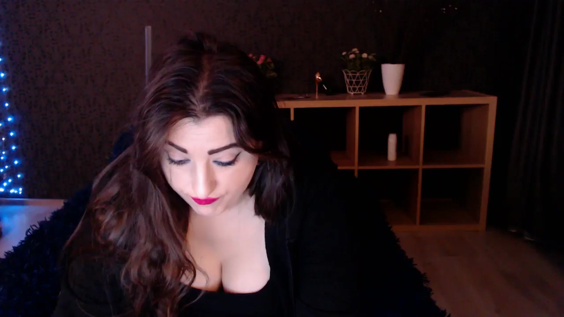 Gallery image thumbnail from HotRebbecca's myfreecams stream on, 03/11/2025, 03:02 image 6 of 20