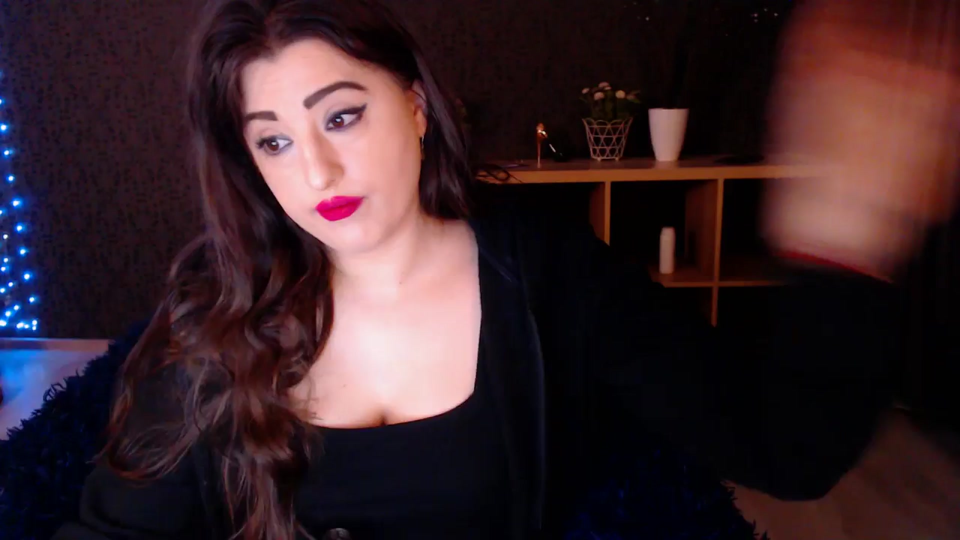 Gallery image thumbnail from HotRebbecca's myfreecams stream on, 03/11/2025, 03:02 image 8 of 20