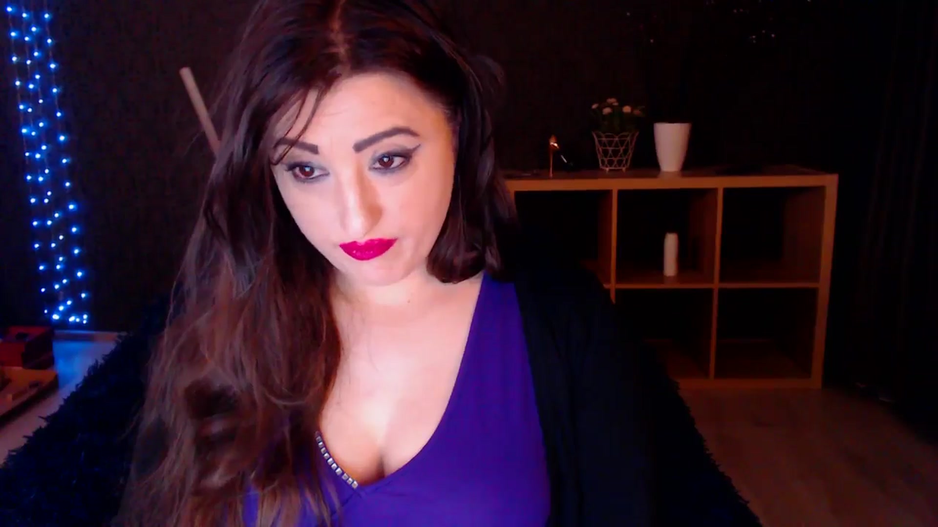 Gallery image thumbnail from HotRebbecca's myfreecams stream on, 03/16/2025, 24:07 image 11 of 20