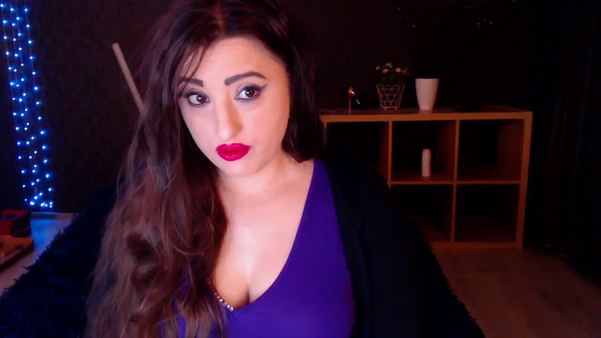 Gallery image thumbnail from HotRebbecca's myfreecams stream on, 03/16/2025, 24:07 image 15 of 20