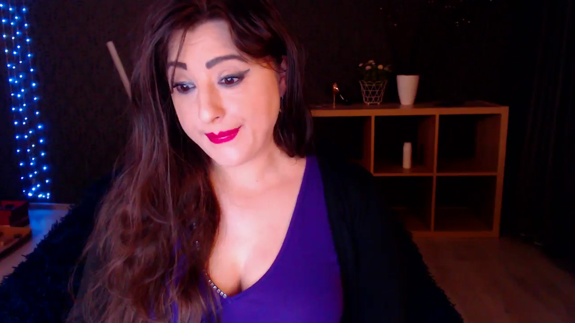 Gallery image thumbnail from HotRebbecca's myfreecams stream on, 03/16/2025, 24:07 image 16 of 20