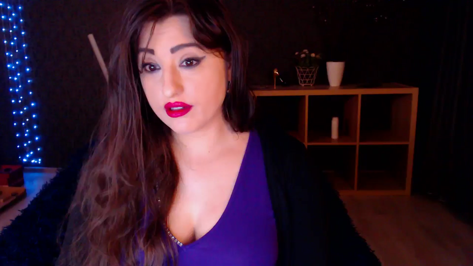 Gallery image thumbnail from HotRebbecca's myfreecams stream on, 03/16/2025, 24:07 image 17 of 20