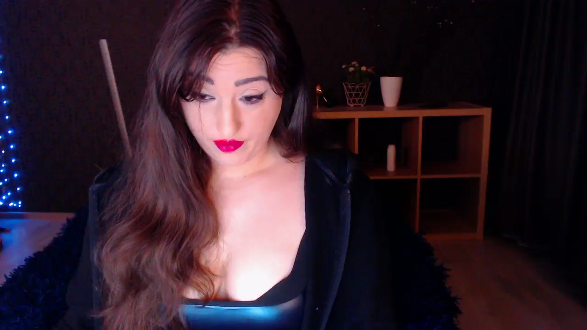 Gallery image thumbnail from HotRebbecca's myfreecams stream on, 03/17/2025, 22:30 image 14 of 20