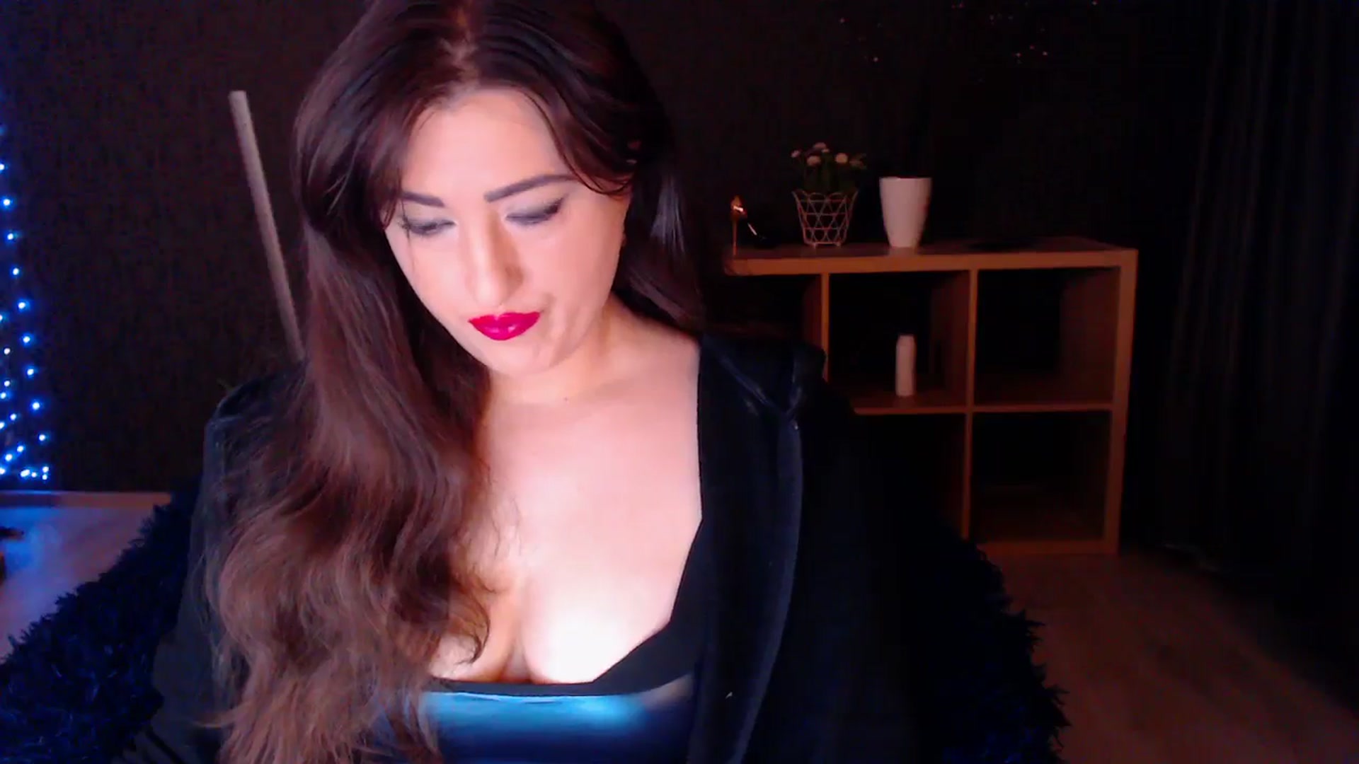 Gallery image thumbnail from HotRebbecca's myfreecams stream on, 03/17/2025, 22:30 image 11 of 20