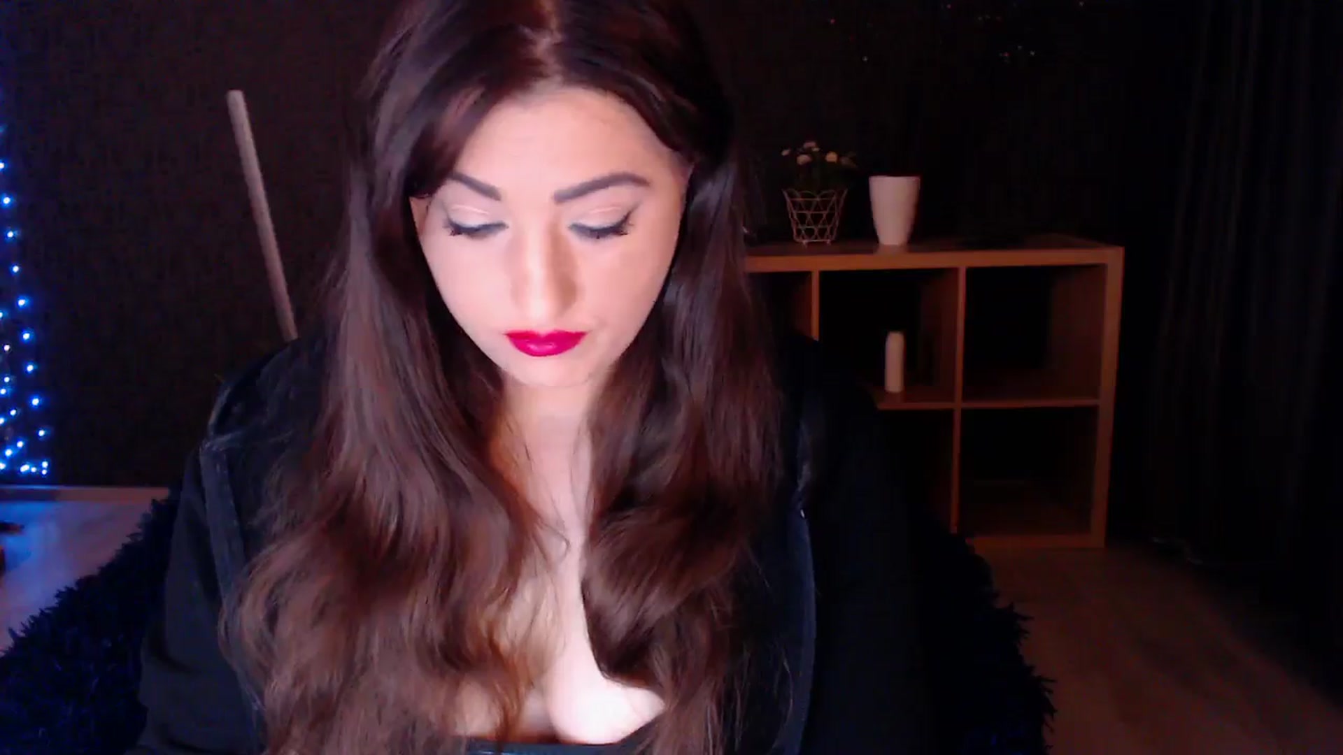 Gallery image thumbnail from HotRebbecca's myfreecams stream on, 03/17/2025, 22:30 image 6 of 20