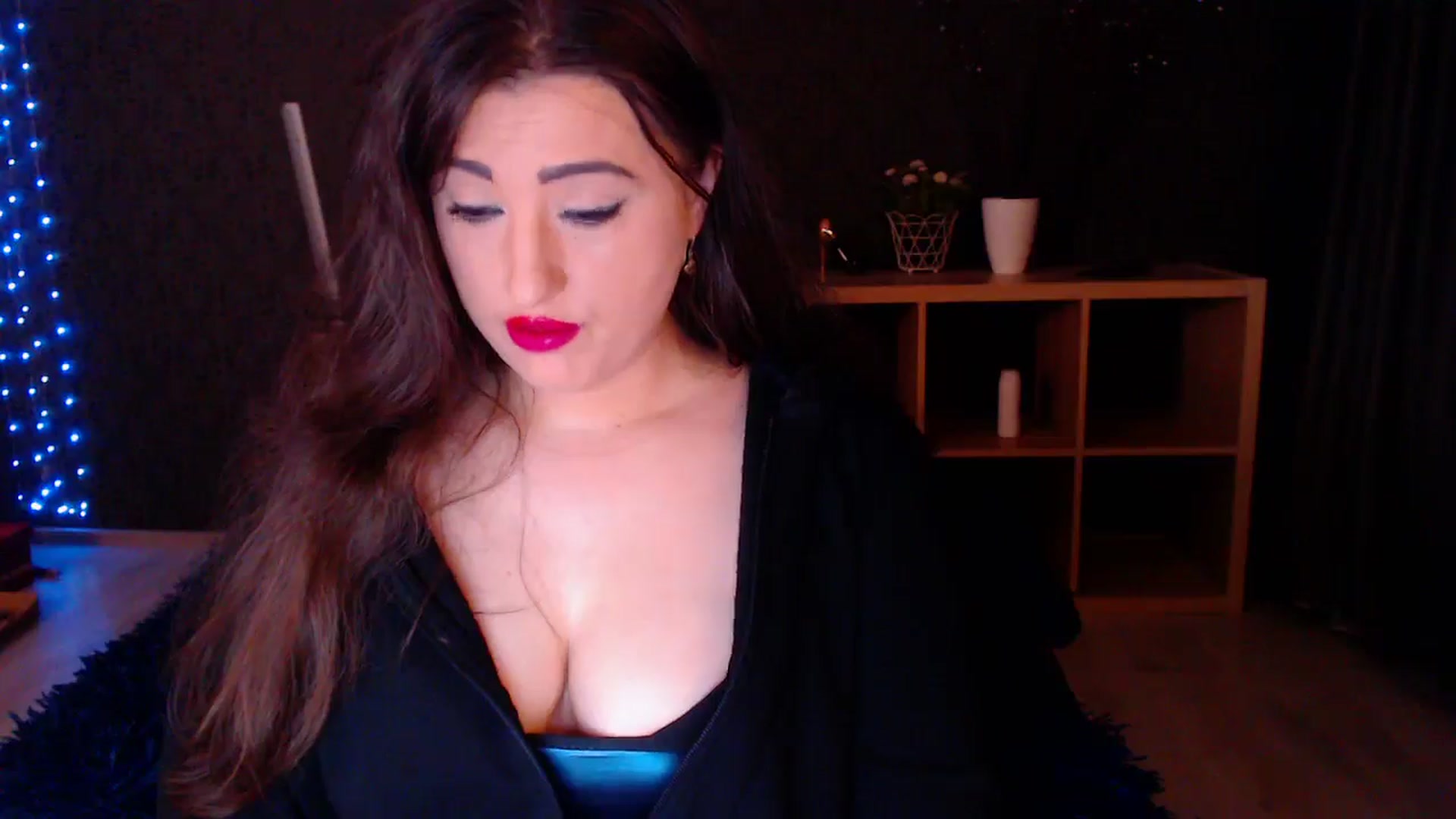 Gallery image thumbnail from HotRebbecca's myfreecams stream on, 03/17/2025, 23:49 image 5 of 20