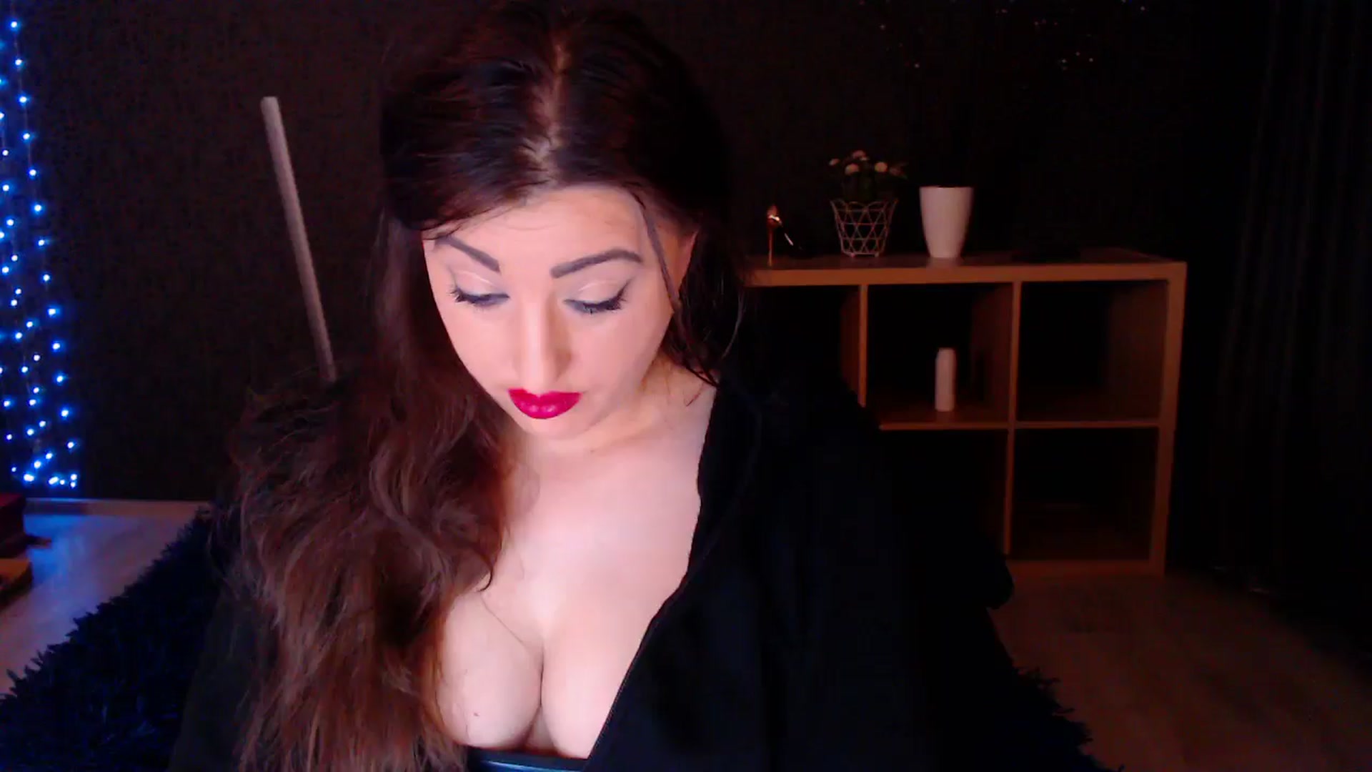 Gallery image thumbnail from HotRebbecca's myfreecams stream on, 03/17/2025, 23:49 image 11 of 20