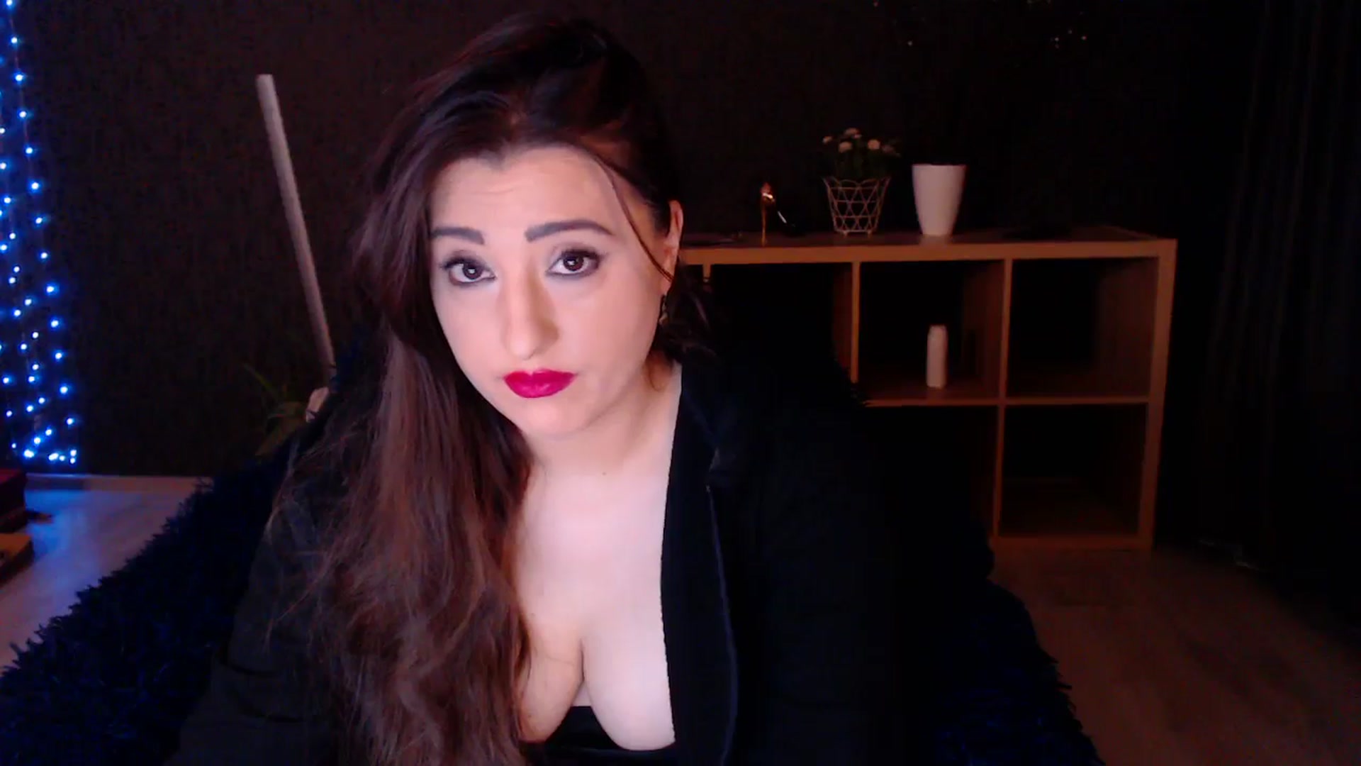 Gallery image thumbnail from HotRebbecca's myfreecams stream on, 03/17/2025, 23:49 image 16 of 20