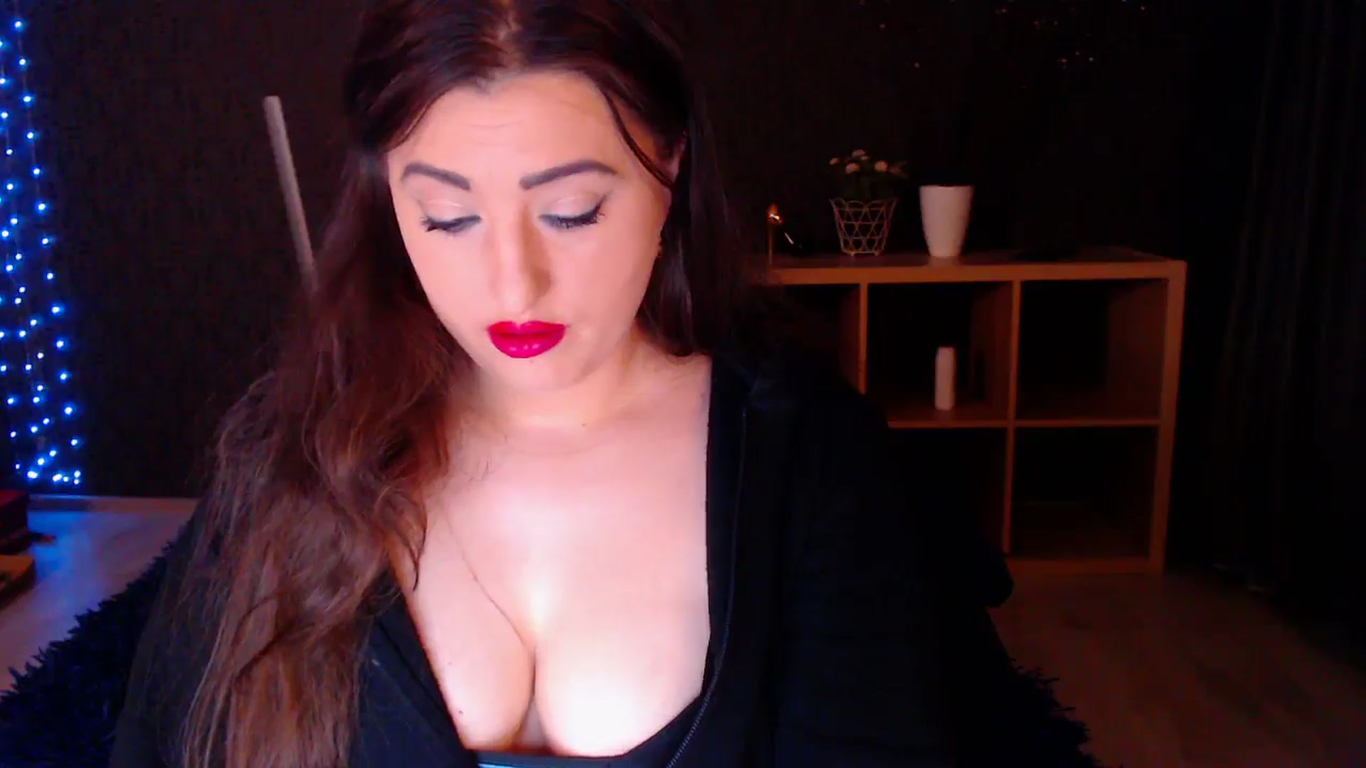 Gallery image thumbnail from HotRebbecca's myfreecams stream on, 03/17/2025, 23:49 image 6 of 20