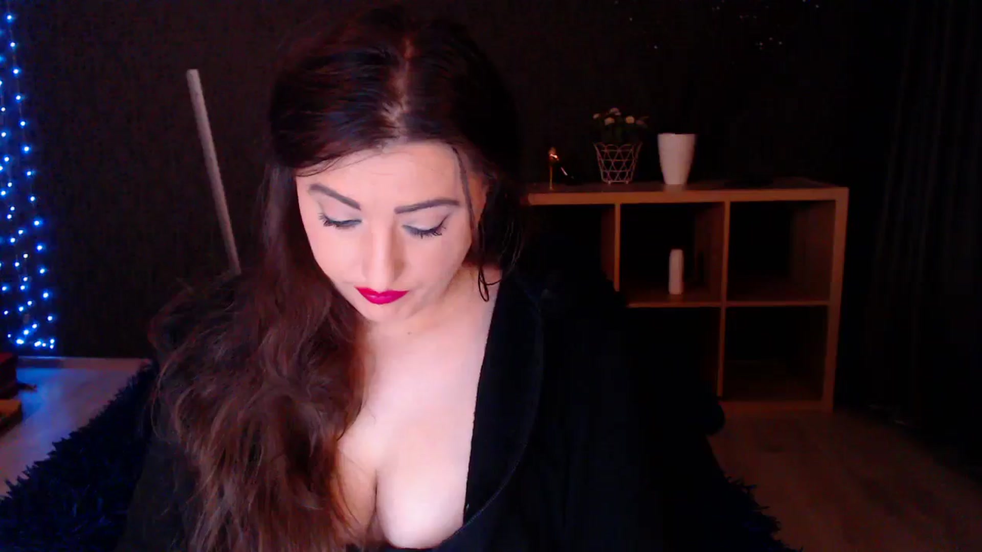 Gallery image thumbnail from HotRebbecca's myfreecams stream on, 03/17/2025, 23:49 image 12 of 20