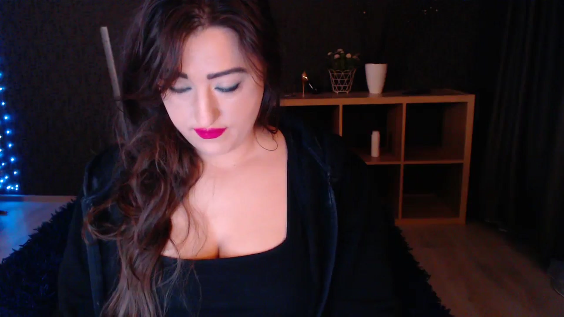 Gallery image thumbnail from HotRebbecca's myfreecams stream on, 03/19/2025, 02:45 image 17 of 20