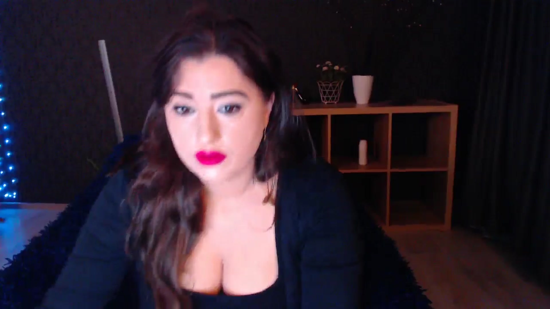 Gallery image thumbnail from HotRebbecca's myfreecams stream on, 03/19/2025, 02:45 image 3 of 20