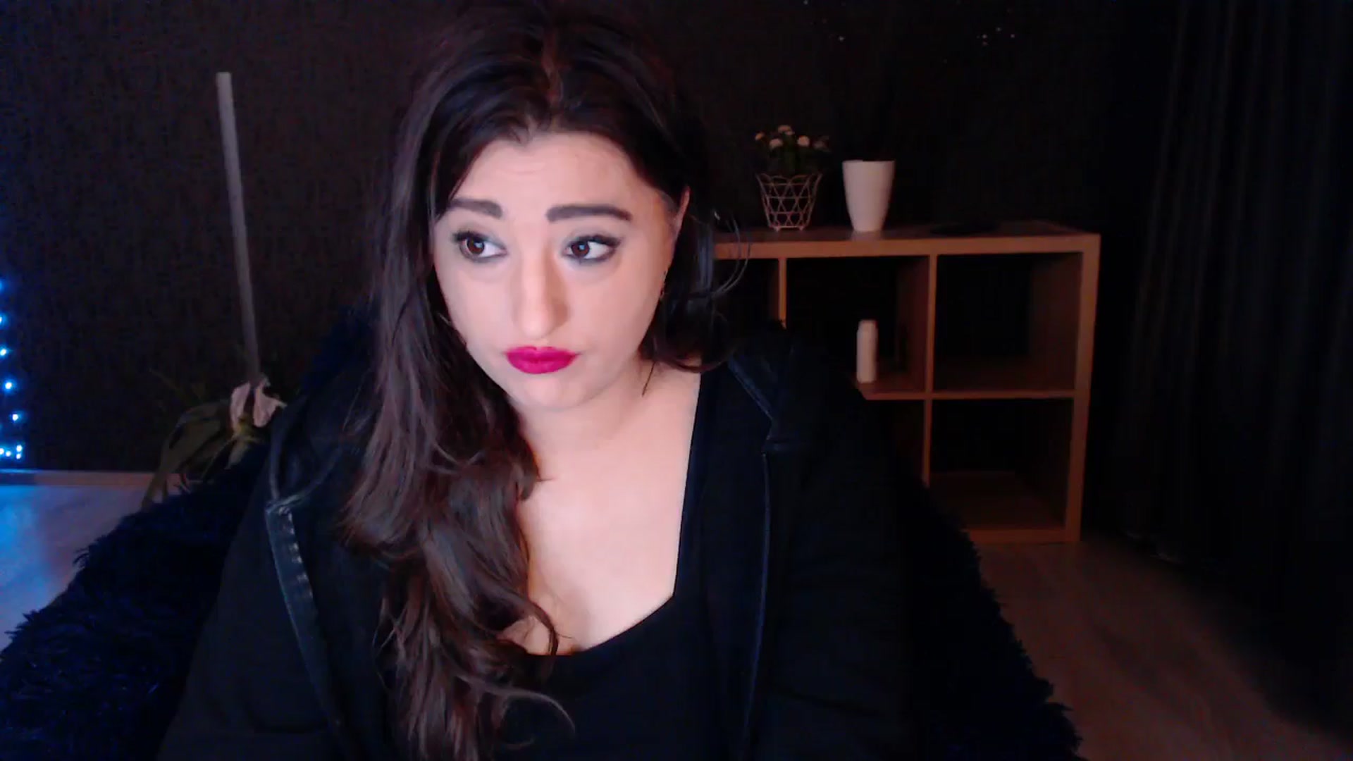 Gallery image thumbnail from HotRebbecca's myfreecams stream on, 03/20/2025, 03:27 image 11 of 20