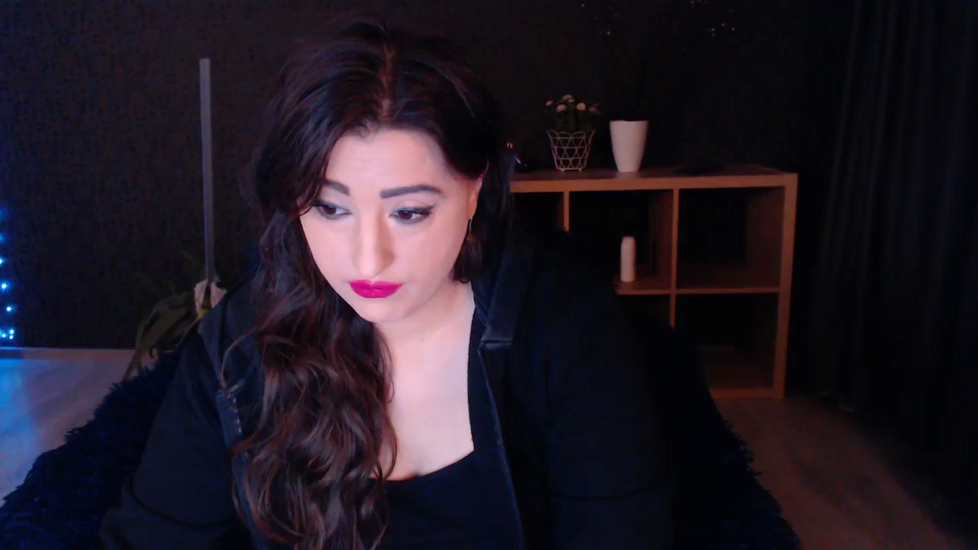 Gallery image thumbnail from HotRebbecca's myfreecams stream on, 03/21/2025, 02:05 image 14 of 20