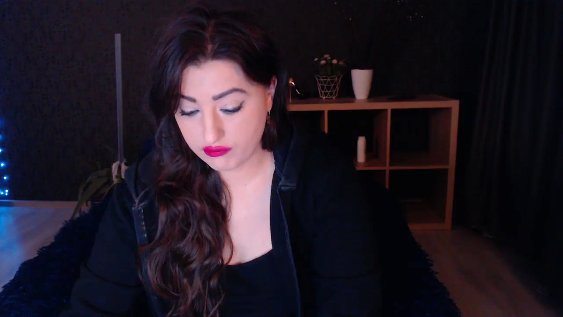 Gallery image thumbnail from HotRebbecca's myfreecams stream on, 03/21/2025, 02:05 image 16 of 20