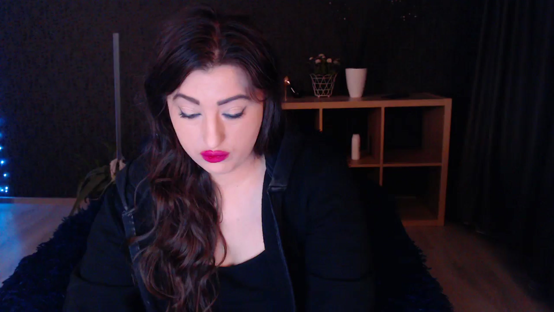 Gallery image thumbnail from HotRebbecca's myfreecams stream on, 03/21/2025, 02:05 image 17 of 20