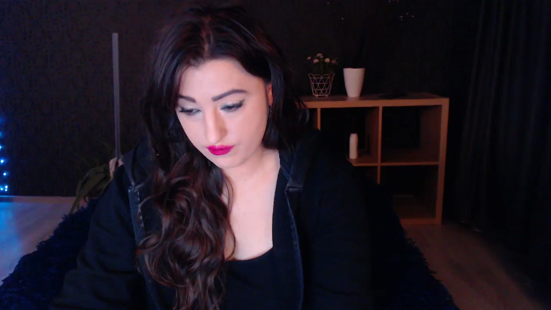 Gallery image thumbnail from HotRebbecca's myfreecams stream on, 03/21/2025, 02:05 image 18 of 20