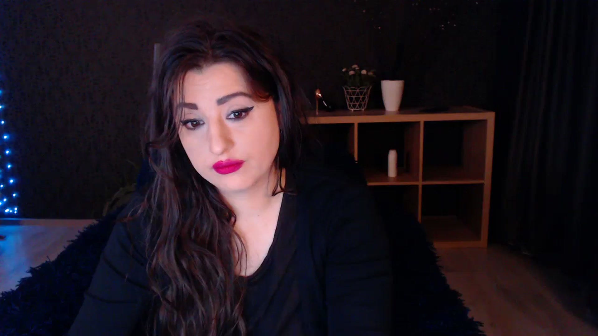 Gallery image thumbnail from HotRebbecca's myfreecams stream on, 03/23/2025, 03:47 image 10 of 20