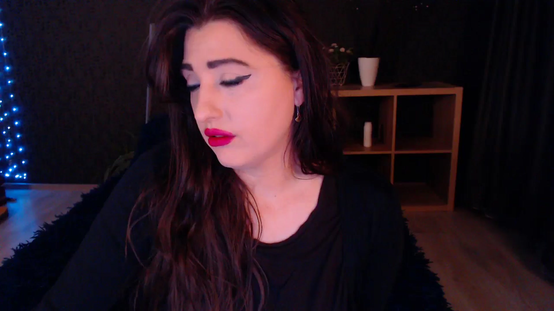 Gallery image thumbnail from HotRebbecca's myfreecams stream on, 03/23/2025, 03:47 image 7 of 20