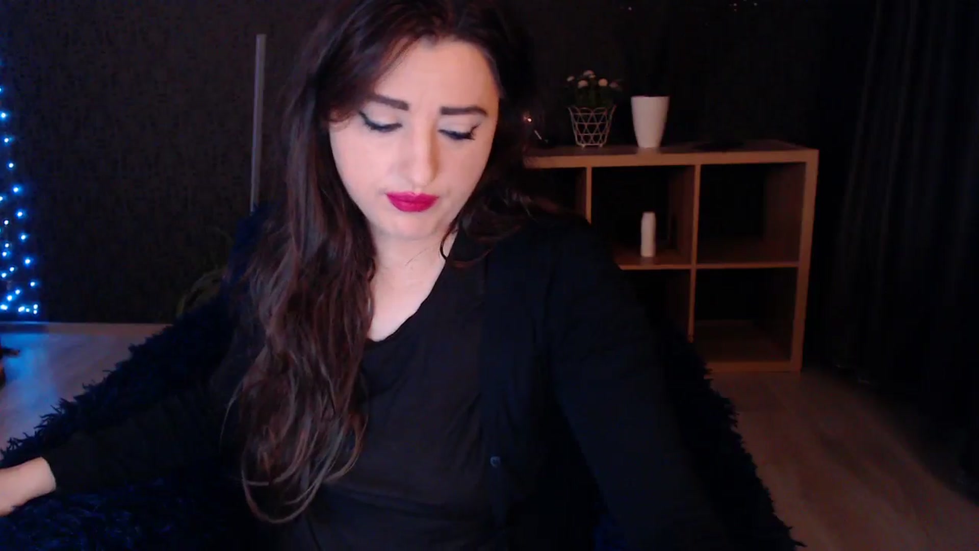 Gallery image thumbnail from HotRebbecca's myfreecams stream on, 03/23/2025, 03:47 image 6 of 20