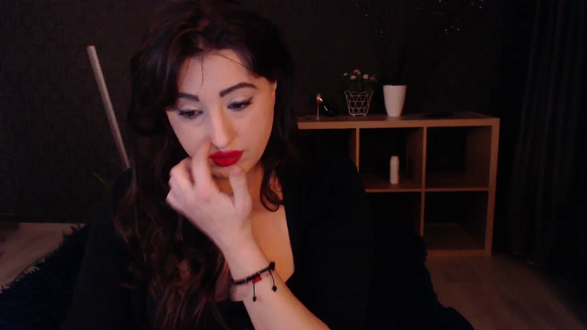 Gallery image thumbnail from HotRebbecca's myfreecams stream on, 03/24/2025, 01:32 image 16 of 20