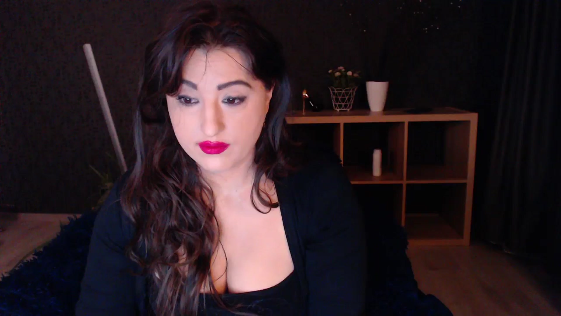 Gallery image thumbnail from HotRebbecca's myfreecams stream on, 03/24/2025, 01:32 image 17 of 20