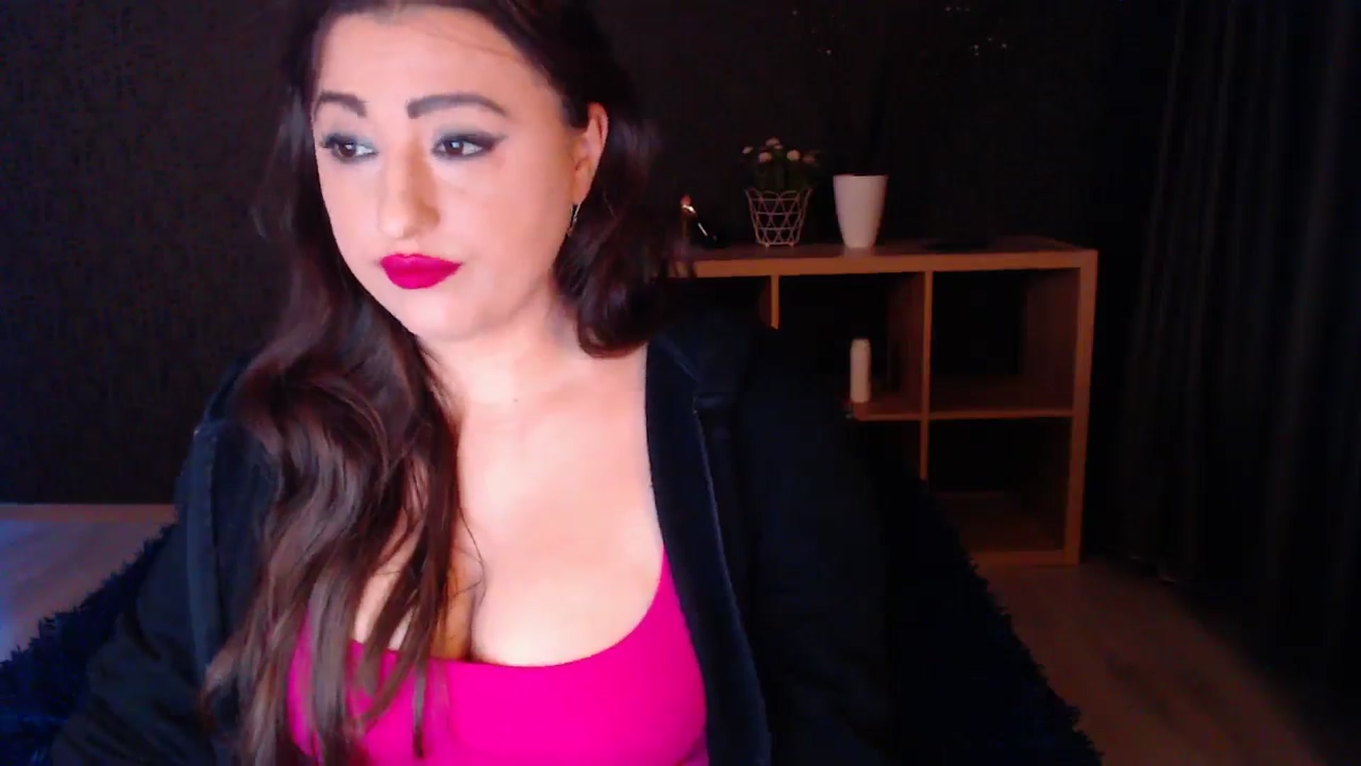 Gallery image thumbnail from HotRebbecca's myfreecams stream on, 03/25/2025, 03:35 image 18 of 20