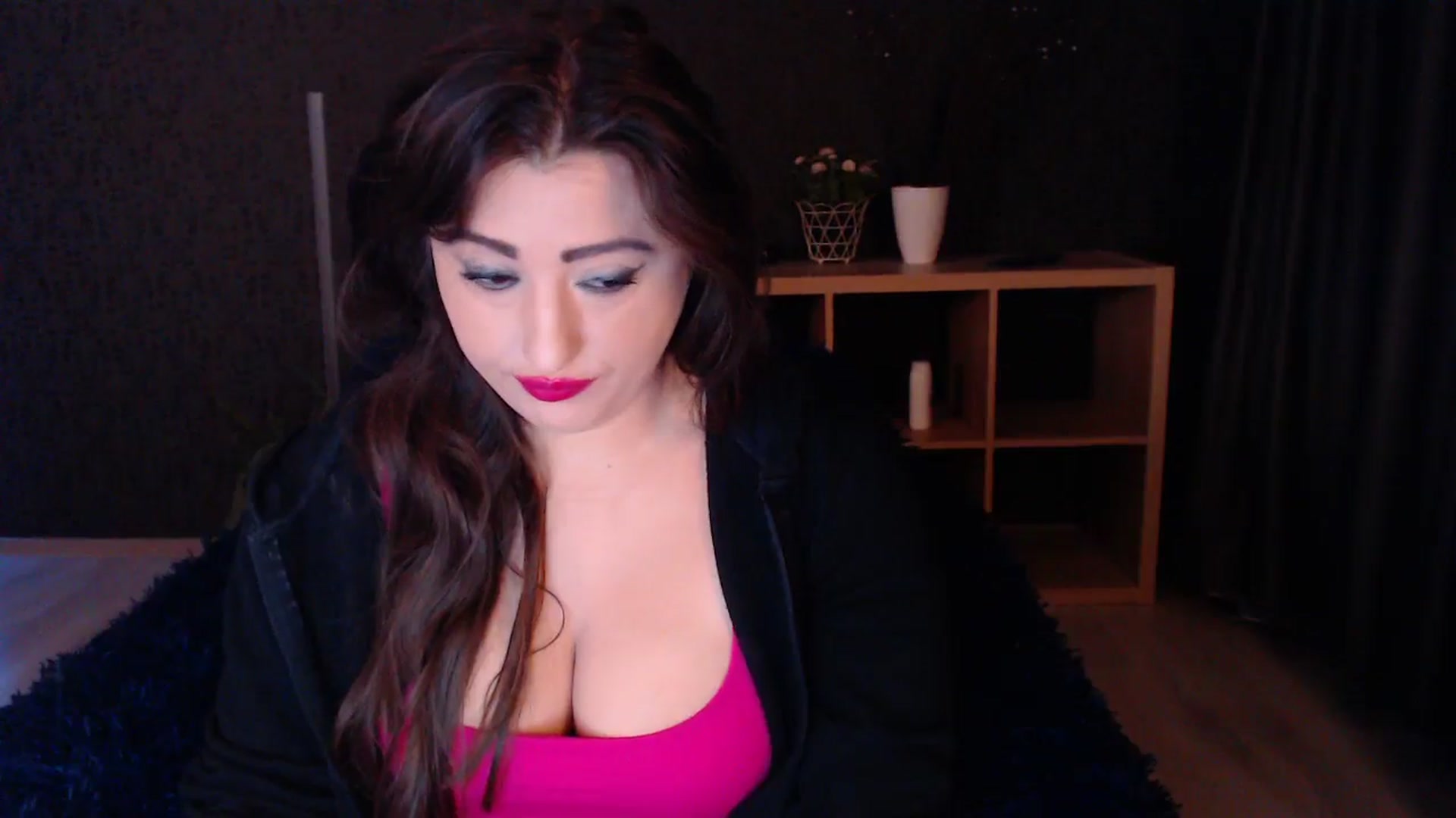 Gallery image thumbnail from HotRebbecca's myfreecams stream on, 03/25/2025, 03:35 image 10 of 20