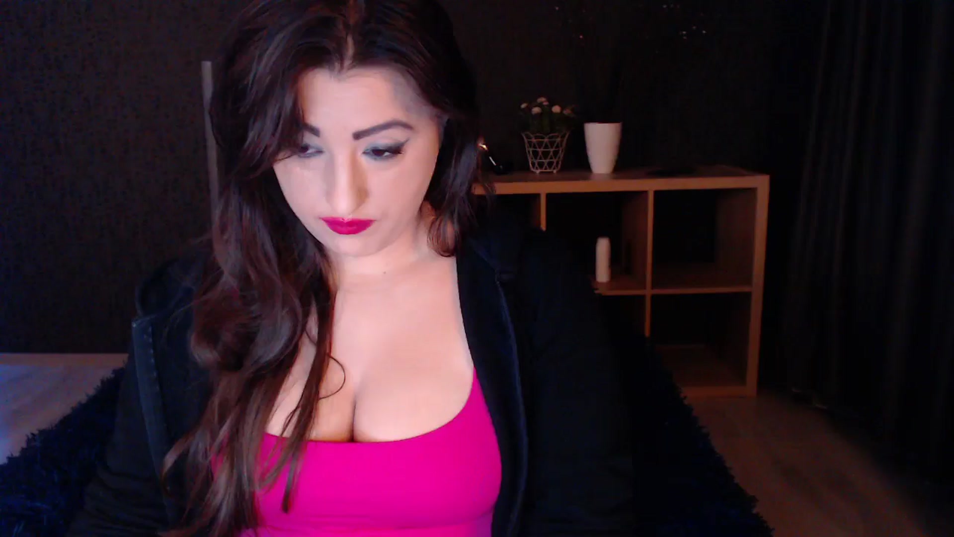 Gallery image thumbnail from HotRebbecca's myfreecams stream on, 03/25/2025, 03:35 image 9 of 20