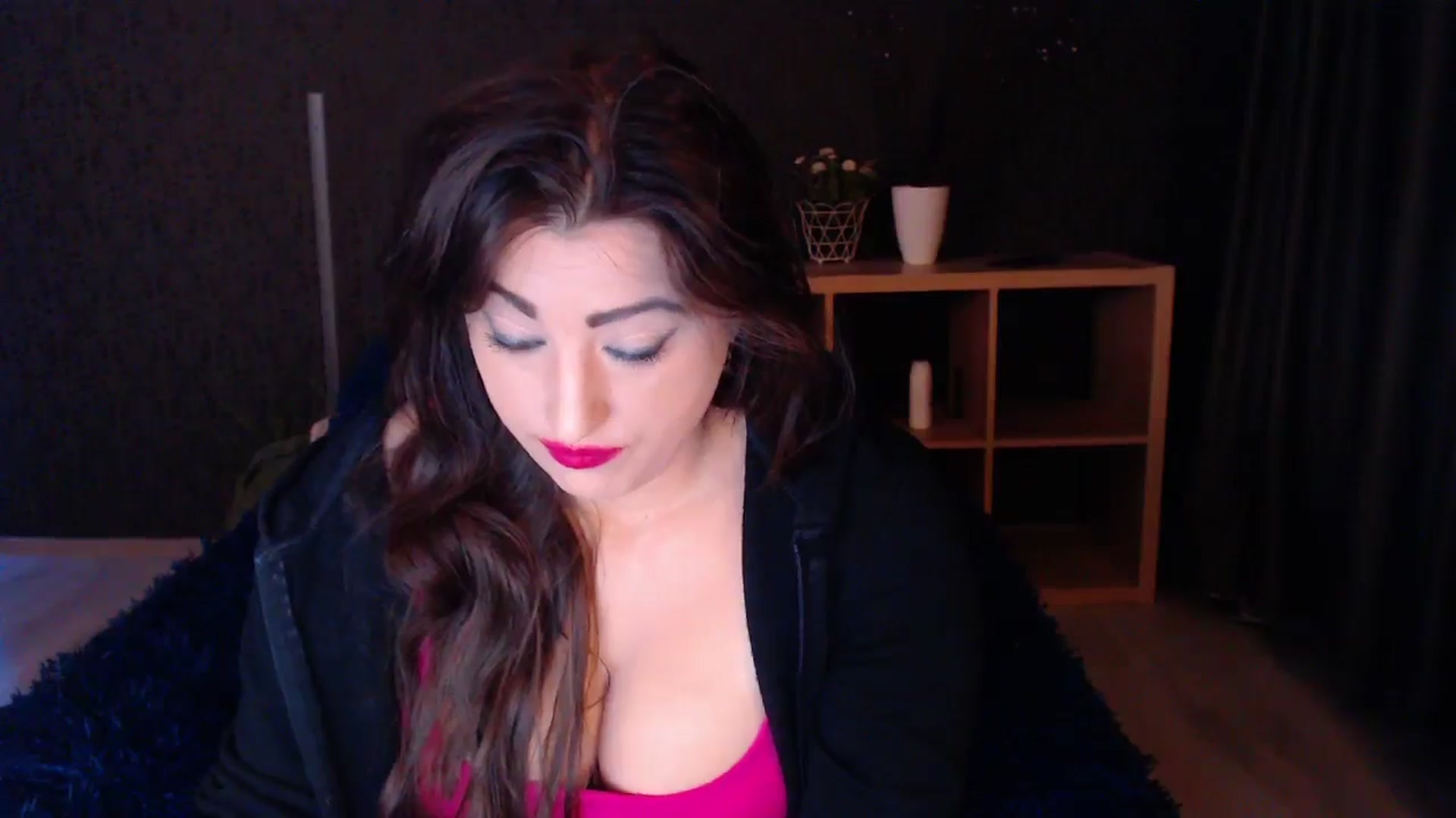 Gallery image thumbnail from HotRebbecca's myfreecams stream on, 03/25/2025, 03:35 image 12 of 20