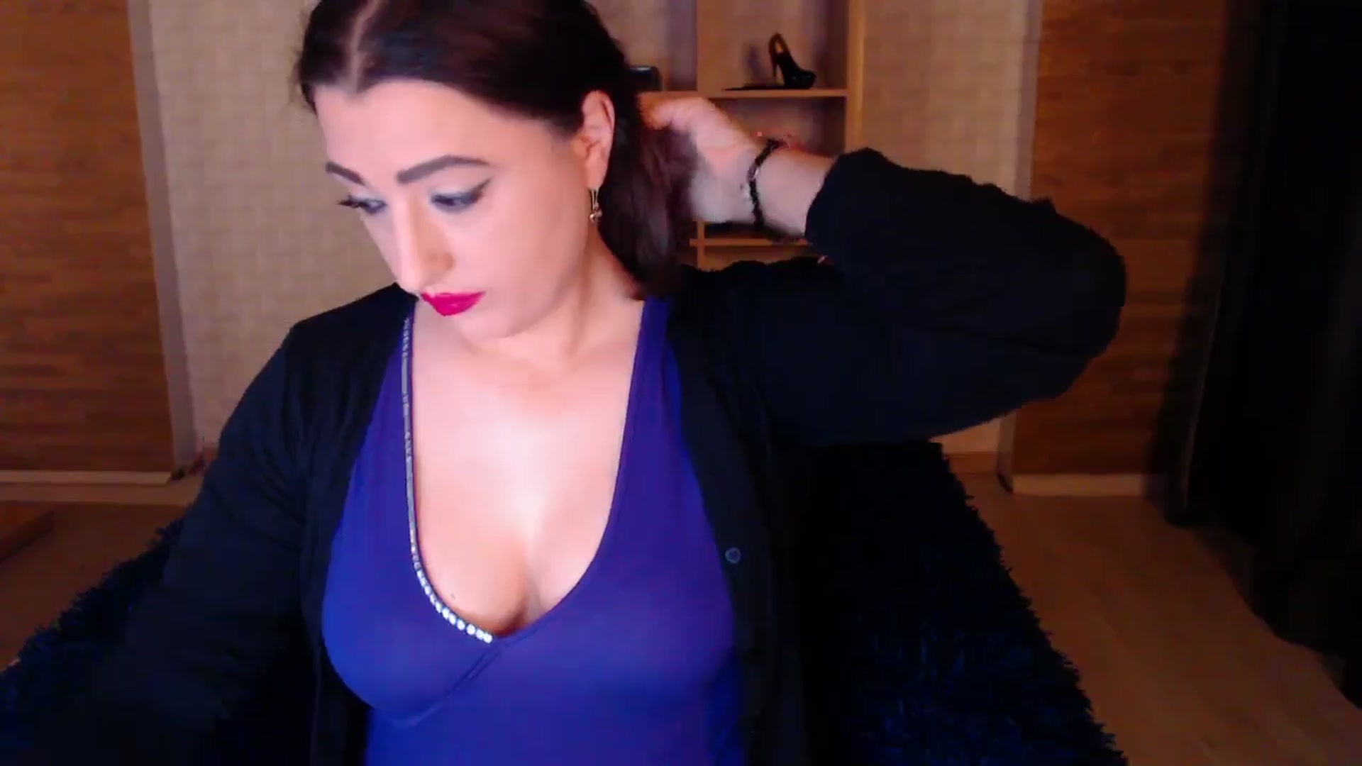 Gallery image thumbnail from HotRebbecca's myfreecams stream on, 03/26/2025, 21:03 image 12 of 20