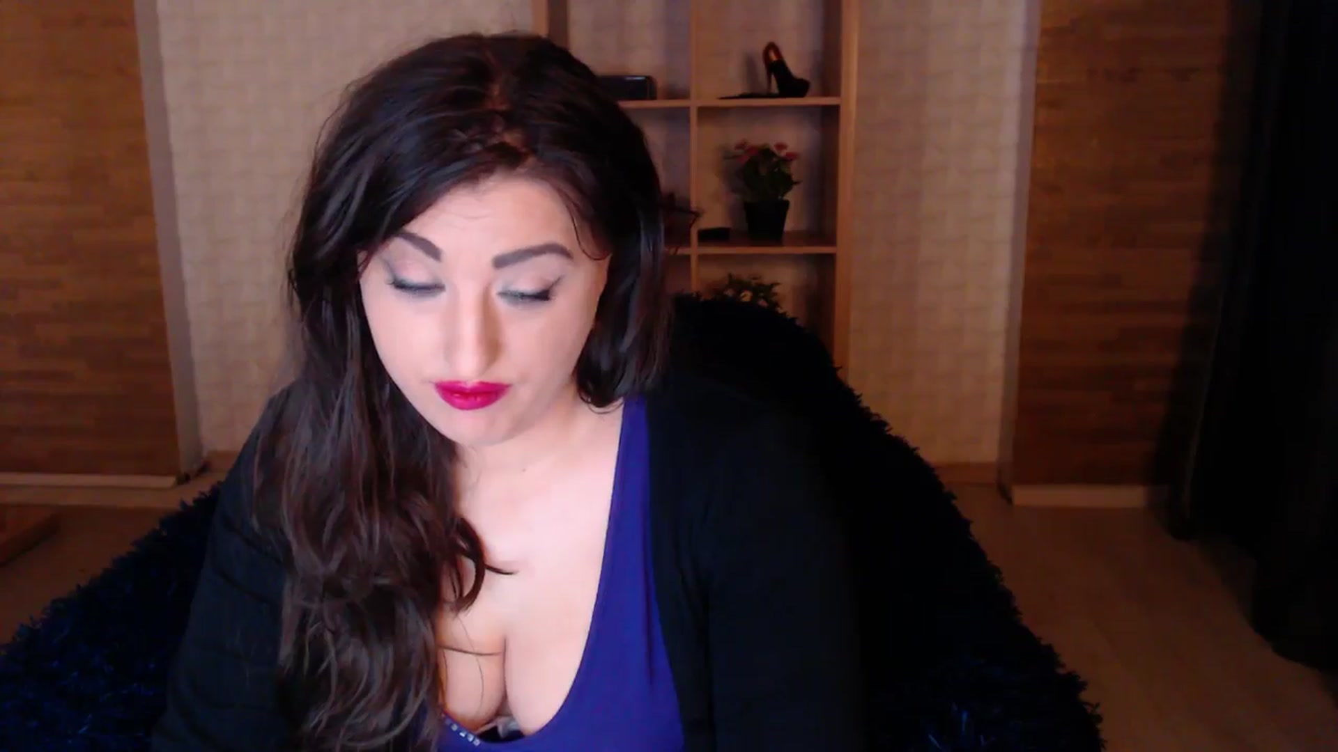 Gallery image thumbnail from HotRebbecca's myfreecams stream on, 03/27/2025, 24:02 image 17 of 20